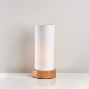 أباجورة طاولة بقاعدة خشبية للديكور