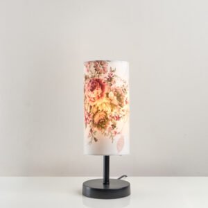 أباجورة مودرن بقاعدة معدن وشابوه كتان برسومات ورد أنيقة تناسب جميع الديكورات