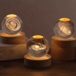 ⁦كرة كريستال روني ثلاثية الأبعاد مضيئة LED بأشكال مميزة | ديكور أنيق للهدايا والمكتب⁩ - الصورة ⁦2⁩