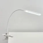 ⁦أباجورة مكتبية LED مشبك قابلة للتعديل 360°| ذراع مرن وإضاءة مريحة⁩ - الصورة ⁦2⁩